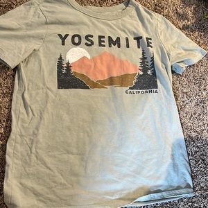 This is a great shirt that was worn 1 time and never again.